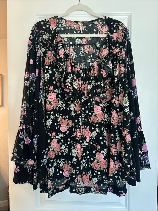 Free People Tops - NWT XS Free People Black Floral Tunic with Pink and Lavender Flower Print